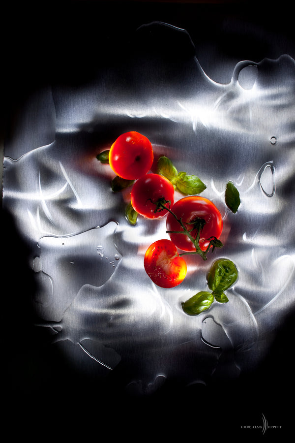 Nachts in der Spüle: Tomaten die knutschen